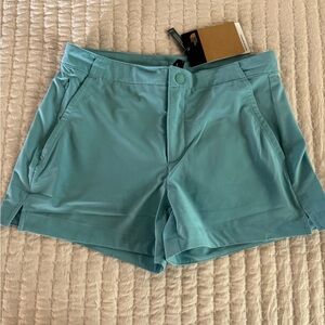 North Face NWT Shorts 2 with 3” inseam